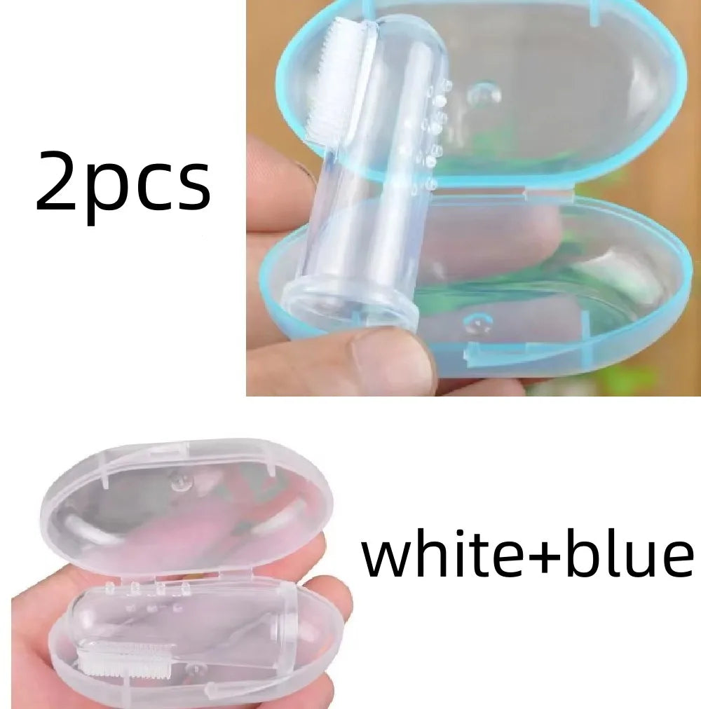 Brosse à dents pour nouveau-né – Hygiène et nettoyage des premières dents