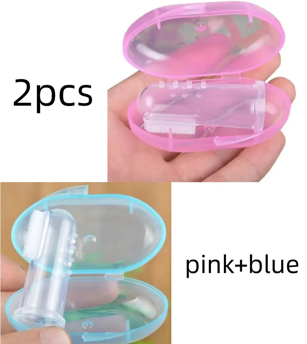 Brosse à dents pour nouveau-né – Hygiène et nettoyage des premières dents