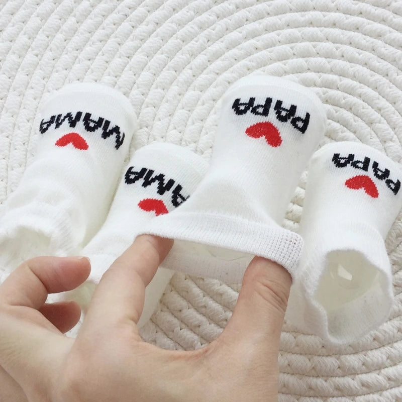 Chaussettes nouveau-né en coton – Pack 2 paires “J’aime Maman / Papa”