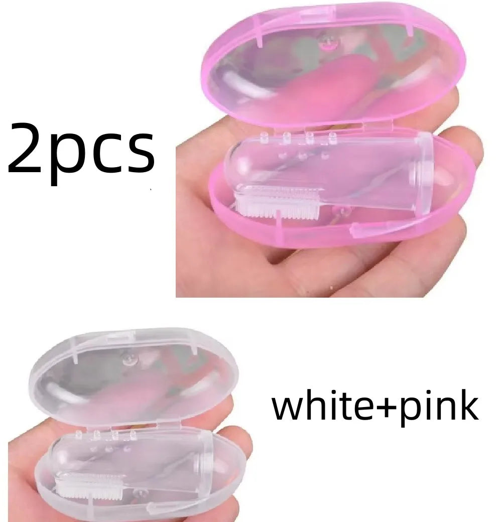 Brosse à dents pour nouveau-né – Hygiène et nettoyage des premières dents